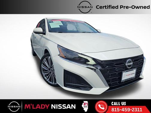 Pearl White Tricoat 2025 Nissan Altima 2.5 SL