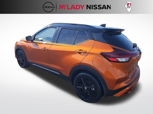 2021 Nissan Kicks SR
