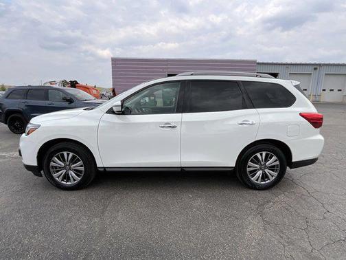 2020 Nissan Pathfinder SV 2WD