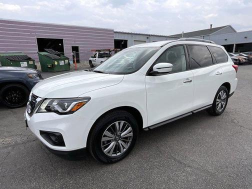 2020 Nissan Pathfinder SV 2WD