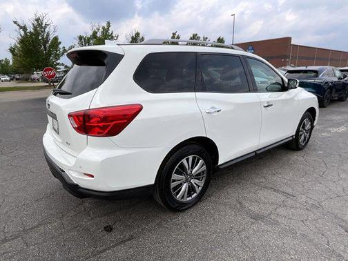 2020 Nissan Pathfinder SV 2WD