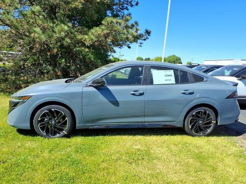 Atlantic Gray Metallic 2026 Nissan Sentra SR