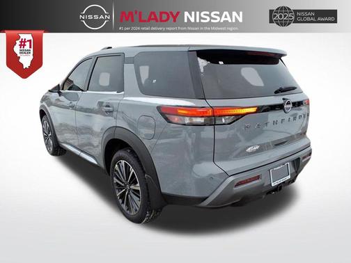 Boulder Gray Pearl 2026 Nissan Pathfinder Platinum