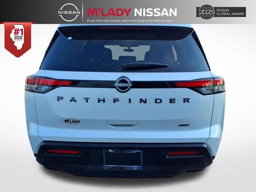Everest White Pearl Tricoat 2026 Nissan Pathfinder SV