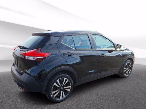 2019 Nissan Kicks SV