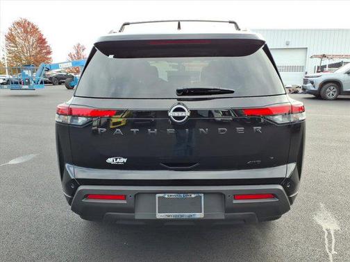 2025 Nissan Pathfinder SV 4WD