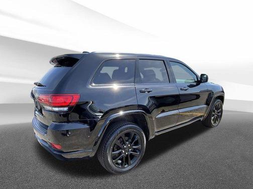 2022 Jeep Grand Cherokee Laredo