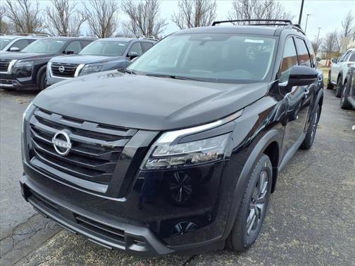 2025 Nissan Pathfinder SV 4WD
