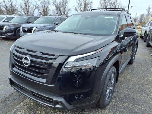 2025 Nissan Pathfinder SV 4WD