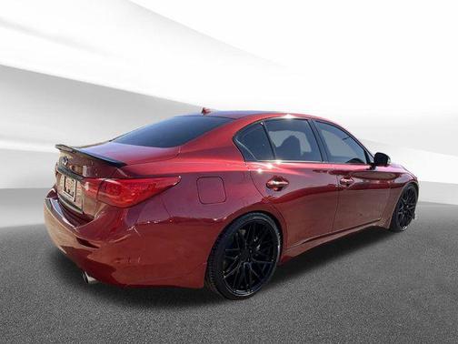 2015 INFINITI Q50 Premium