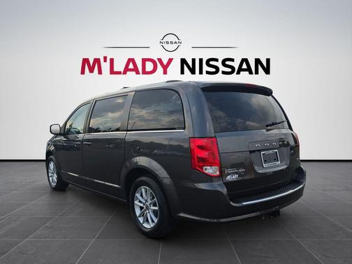 Granite Pearlcoat 2020 Dodge Grand Caravan SXT
