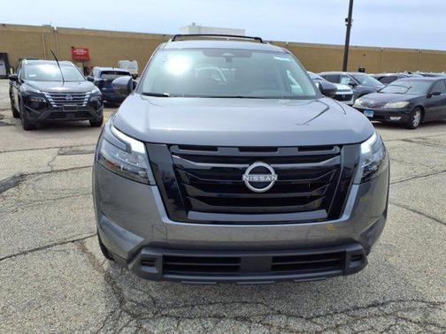 2025 Nissan Pathfinder SV 4WD
