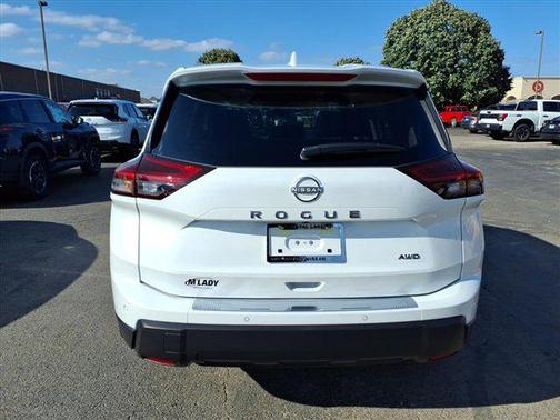 2026 Nissan Rogue SV