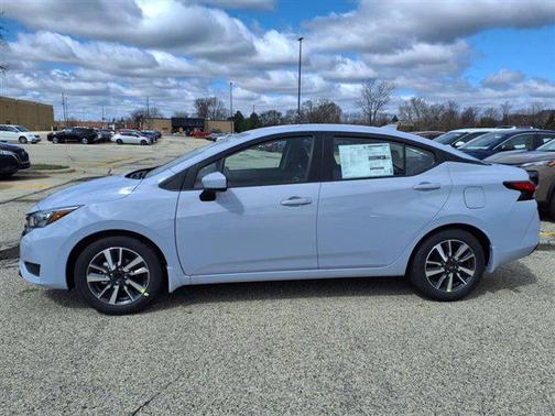 2025 Nissan Versa 1.6 SV