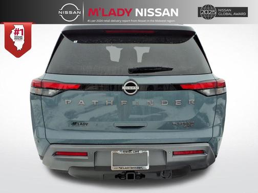 2026 Nissan Pathfinder Platinum