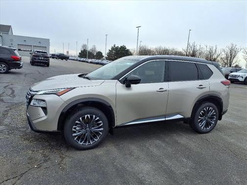 2025 Nissan Rogue Platinum