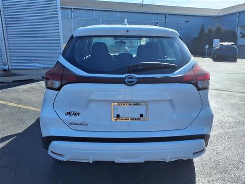 2025 Nissan Kicks S