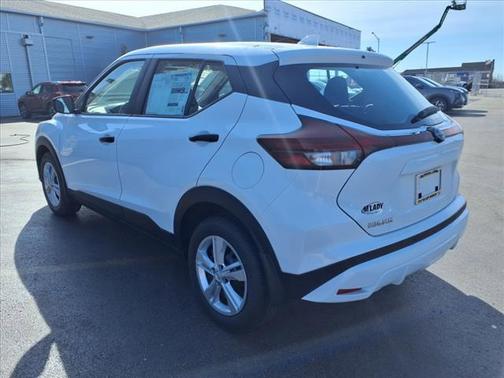 2025 Nissan Kicks S