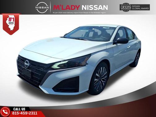 Pearl White Tricoat 2026 Nissan Altima 2.5 SV