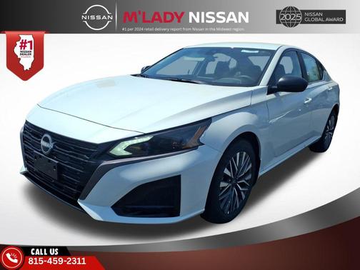 Pearl White Tricoat 2026 Nissan Altima 2.5 SV