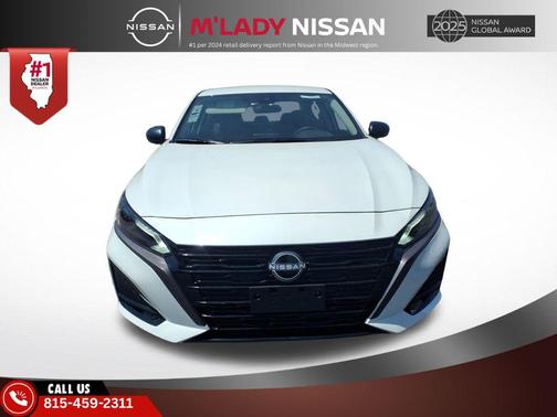 Pearl White Tricoat 2026 Nissan Altima 2.5 SV