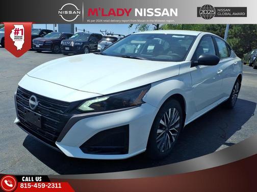 Pearl White Tricoat 2026 Nissan Altima 2.5 SV