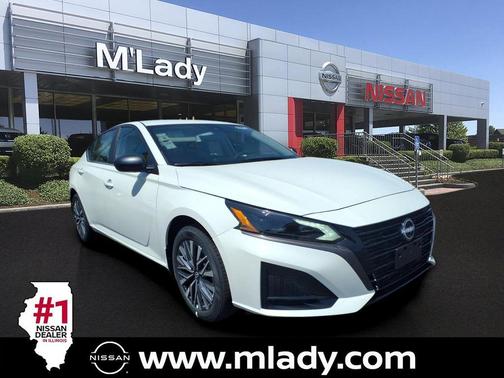 Pearl White Tricoat 2026 Nissan Altima 2.5 SV