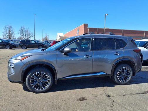 2025 Nissan Rogue Platinum