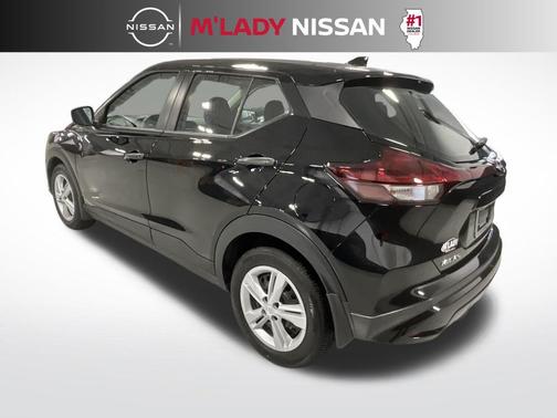 2025 Nissan Kicks S