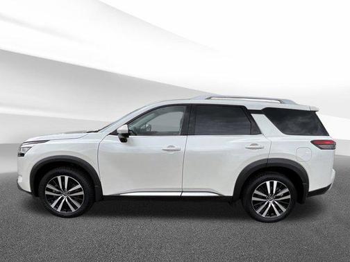 2023 Nissan Pathfinder Platinum 4WD