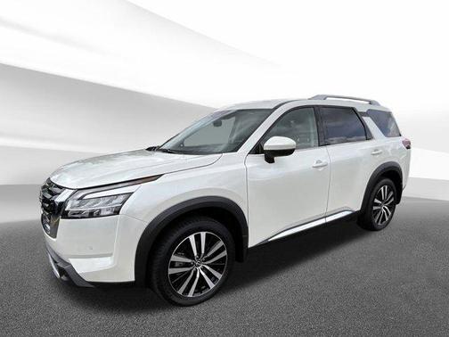 2023 Nissan Pathfinder Platinum 4WD