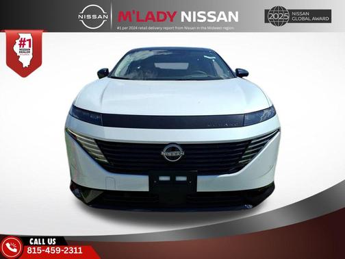 Everest White Pearl Tricoat/Super Black 2026 Nissan Murano Platinum