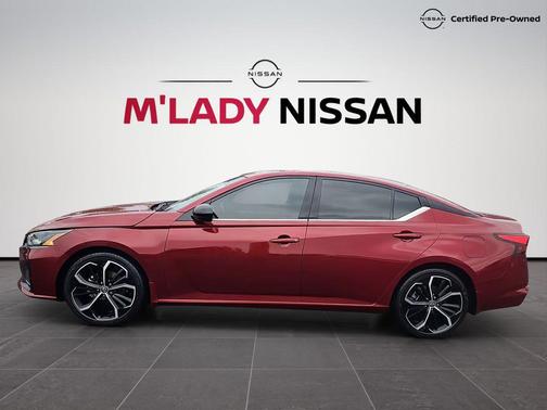 Scarlet Ember 2024 Nissan Altima SR FWD