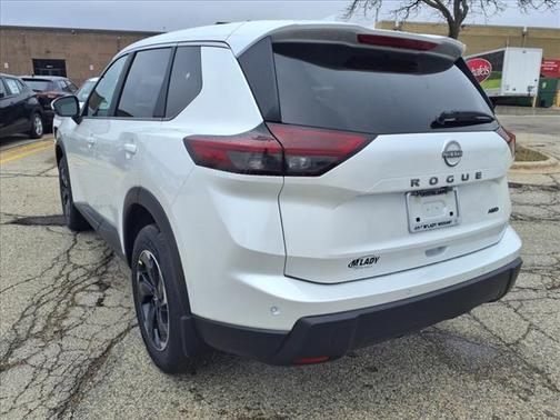 2025 Nissan Rogue SV