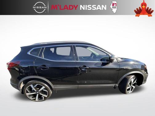 2022 Nissan Rogue Sport SL