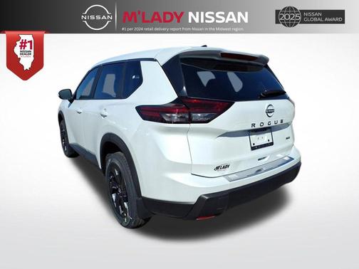 Everest White Pearl Tricoat 2026 Nissan Rogue SV