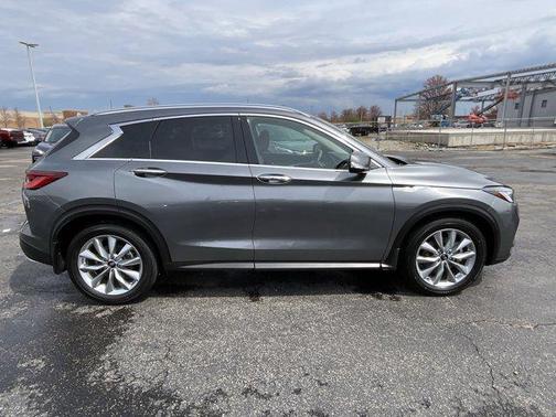 2022 INFINITI QX50 LUXE AWD