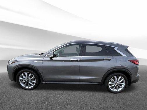 2022 INFINITI QX50 LUXE AWD