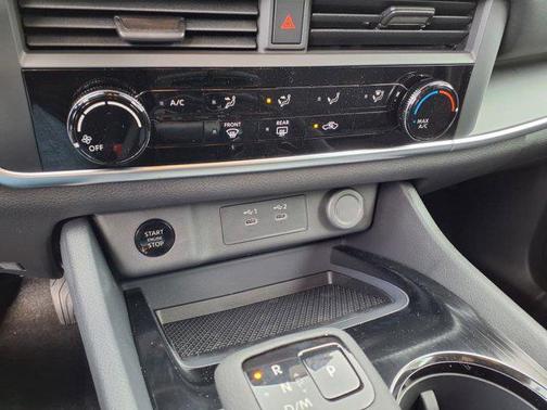 2025 Nissan Rogue S