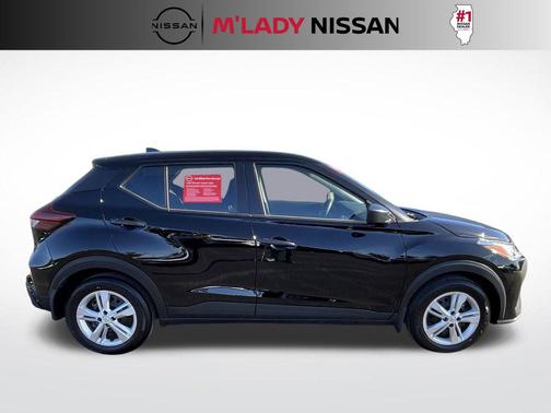 2025 Nissan Kicks S
