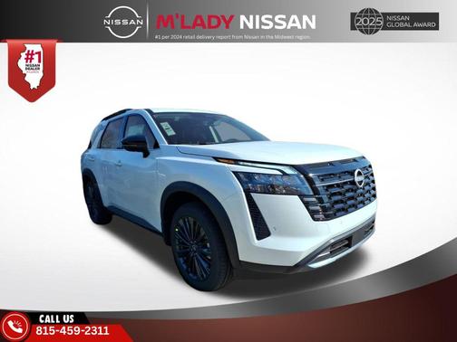 Everest White Pearl Tricoat 2026 Nissan Pathfinder SL