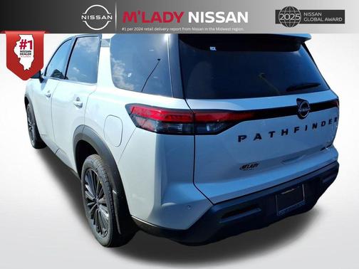 Everest White Pearl Tricoat 2026 Nissan Pathfinder SL