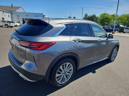 Graphite Shadow 2024 INFINITI QX50 LUXE