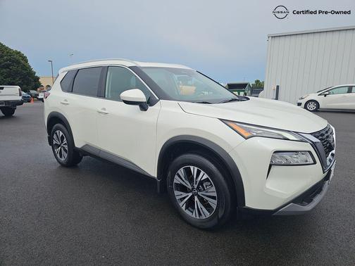 Pearl White Tricoat 2023 Nissan Rogue SV