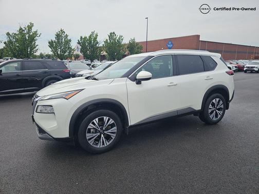 Pearl White Tricoat 2023 Nissan Rogue SV