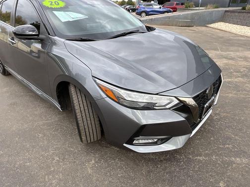 2020 Nissan Sentra SR