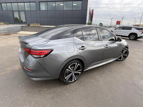 2020 Nissan Sentra SR