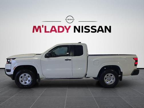 Glacier White 2026 Nissan Frontier S