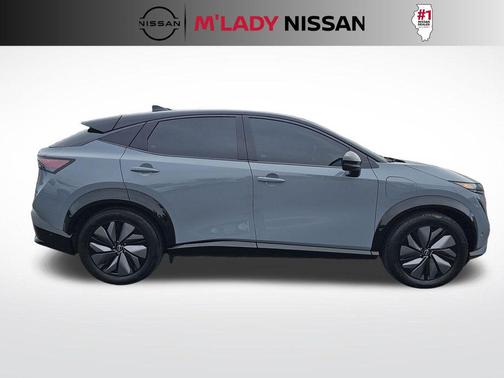 Boulder Gray Pearl/Black Diamond Pearl 2024 Nissan ARIYA PLATINUM+