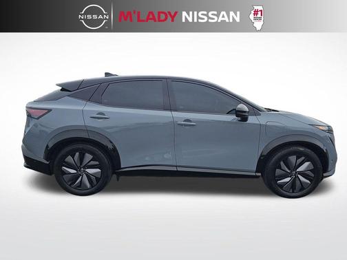 Boulder Gray Pearl/Black Diamond Pearl 2024 Nissan ARIYA PLATINUM+
